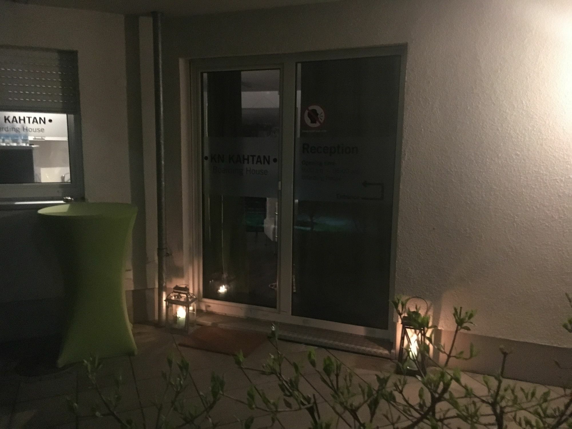 ミュンヘンKn Kahtan Boarding Houseアパートメント エクステリア 写真