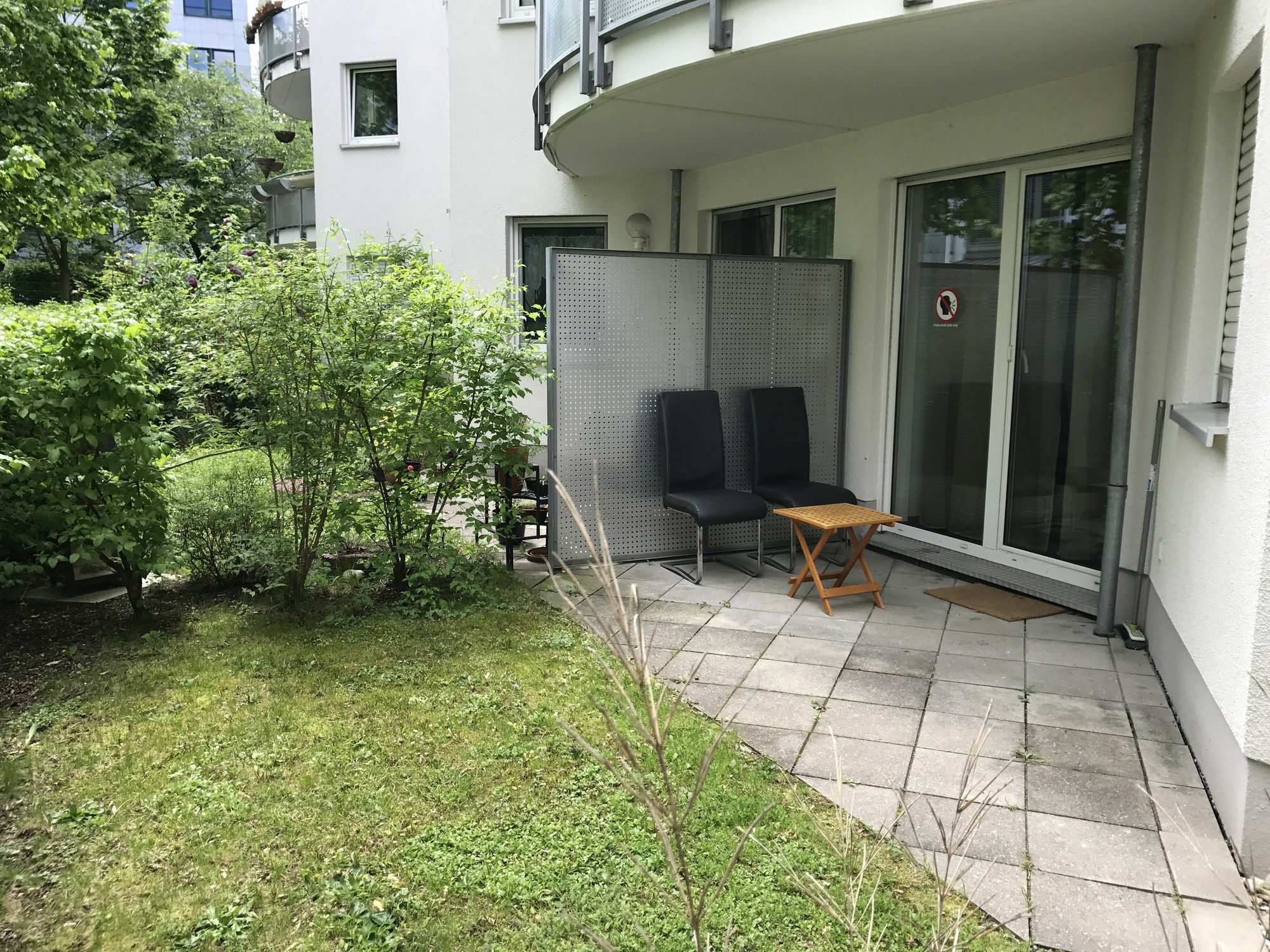 ミュンヘンKn Kahtan Boarding Houseアパートメント エクステリア 写真