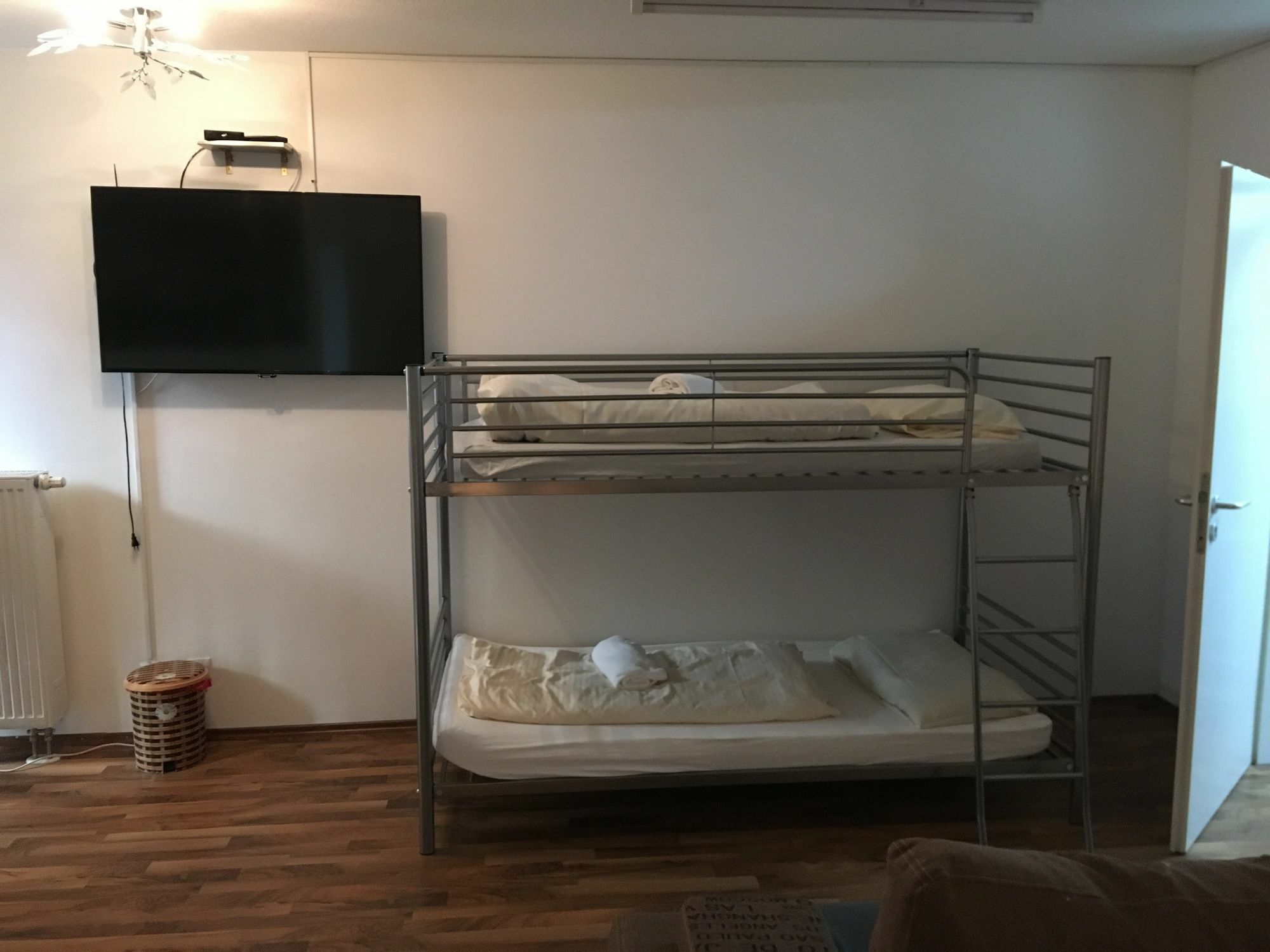 ミュンヘンKn Kahtan Boarding Houseアパートメント エクステリア 写真