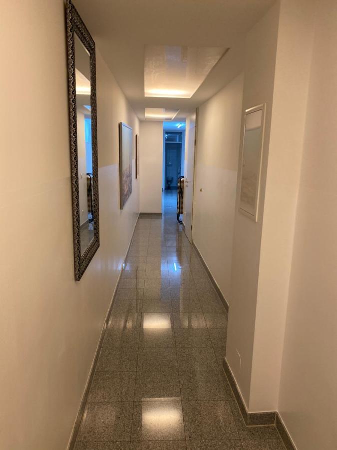 ミュンヘンKn Kahtan Boarding Houseアパートメント エクステリア 写真