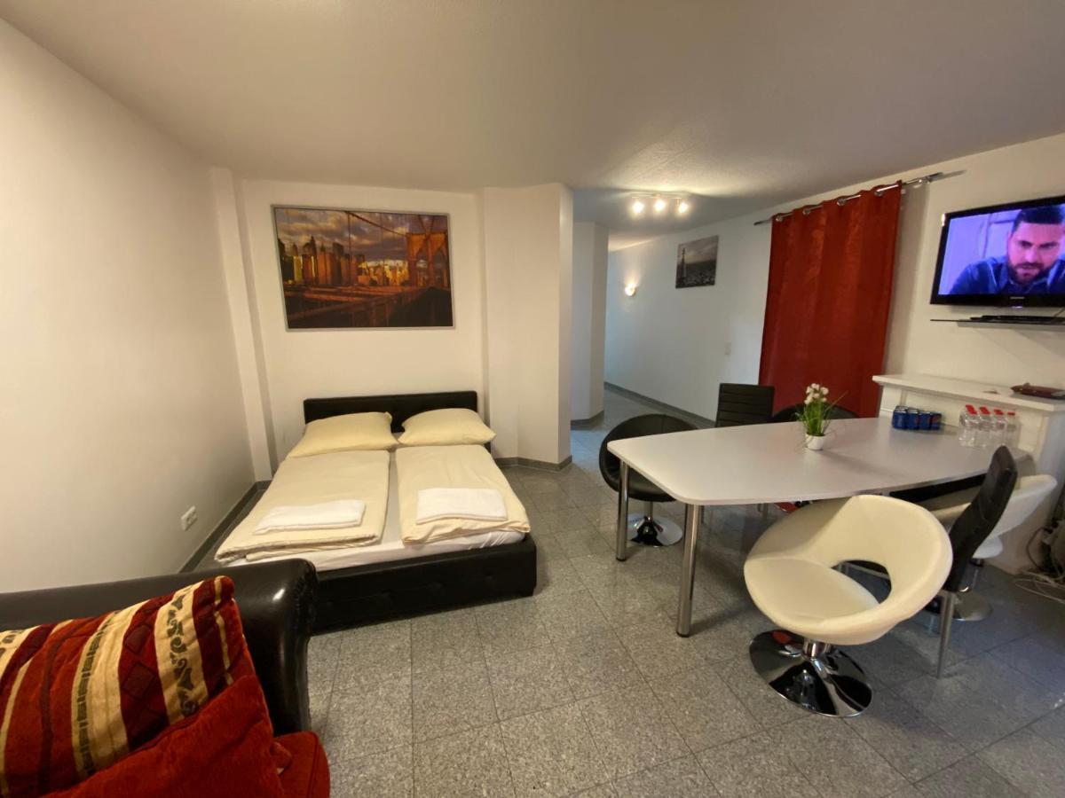 ミュンヘンKn Kahtan Boarding Houseアパートメント エクステリア 写真