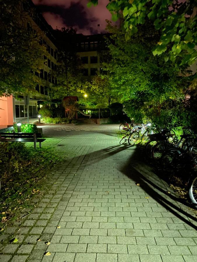 ミュンヘンKn Kahtan Boarding Houseアパートメント エクステリア 写真